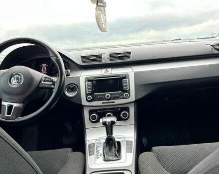 Серый Фольксваген Пассат, объемом двигателя 2 л и пробегом 282 тыс. км за 7900 $, фото 3 на Automoto.ua