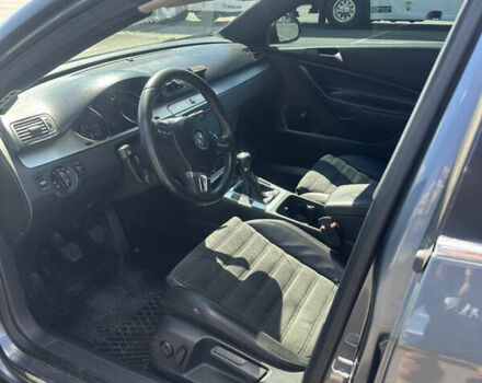 Серый Фольксваген Пассат, объемом двигателя 1.8 л и пробегом 260 тыс. км за 6100 $, фото 14 на Automoto.ua