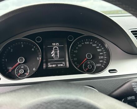 Серый Фольксваген Пассат, объемом двигателя 2 л и пробегом 282 тыс. км за 7900 $, фото 1 на Automoto.ua