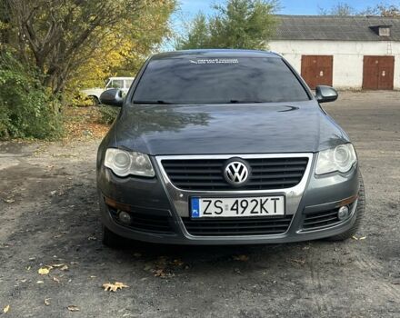 Серый Фольксваген Пассат, объемом двигателя 1.8 л и пробегом 238 тыс. км за 3800 $, фото 5 на Automoto.ua