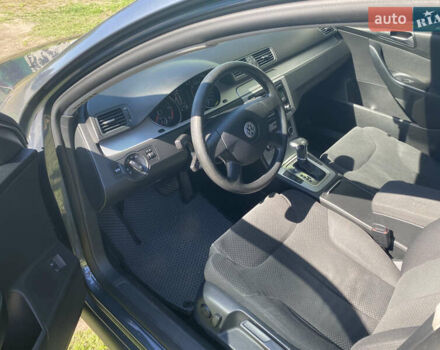 Серый Фольксваген Пассат, объемом двигателя 2 л и пробегом 262 тыс. км за 8600 $, фото 8 на Automoto.ua