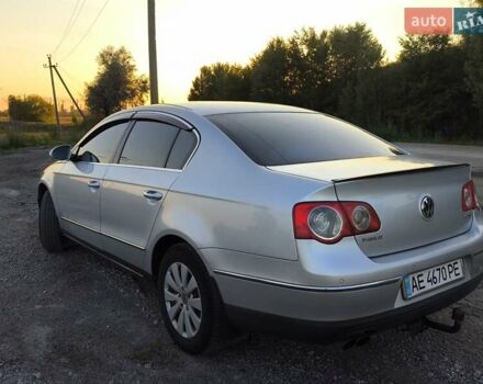 Серый Фольксваген Пассат, объемом двигателя 1.97 л и пробегом 288 тыс. км за 8800 $, фото 4 на Automoto.ua