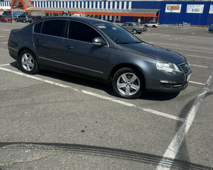 Серый Фольксваген Пассат, объемом двигателя 1.8 л и пробегом 260 тыс. км за 6100 $, фото 5 на Automoto.ua