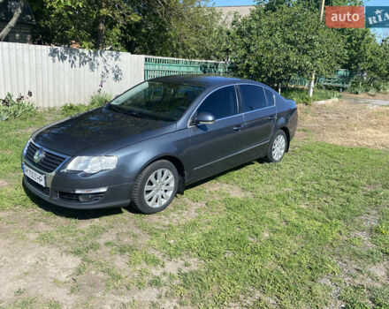 Серый Фольксваген Пассат, объемом двигателя 2 л и пробегом 262 тыс. км за 8600 $, фото 2 на Automoto.ua