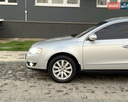 Серый Фольксваген Пассат, объемом двигателя 1.8 л и пробегом 163 тыс. км за 7650 $, фото 6 на Automoto.ua