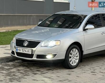 Серый Фольксваген Пассат, объемом двигателя 1.8 л и пробегом 163 тыс. км за 7650 $, фото 3 на Automoto.ua