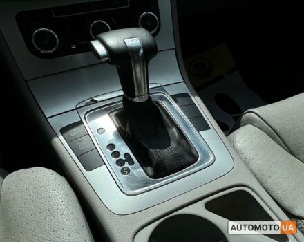 Серый Фольксваген Пассат, объемом двигателя 2 л и пробегом 175 тыс. км за 8700 $, фото 17 на Automoto.ua