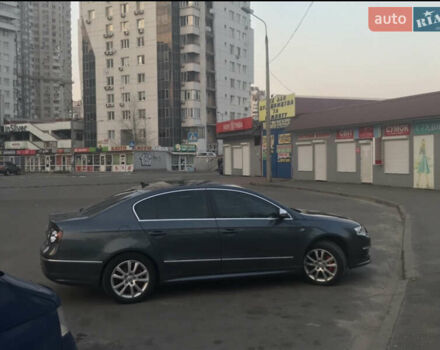 Серый Фольксваген Пассат, объемом двигателя 1.8 л и пробегом 171 тыс. км за 8700 $, фото 6 на Automoto.ua