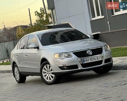 Серый Фольксваген Пассат, объемом двигателя 1.8 л и пробегом 163 тыс. км за 7650 $, фото 1 на Automoto.ua