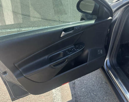 Серый Фольксваген Пассат, объемом двигателя 1.8 л и пробегом 260 тыс. км за 6100 $, фото 11 на Automoto.ua