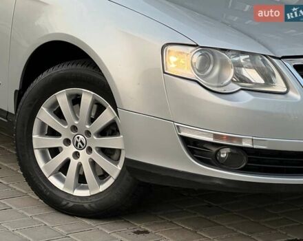 Серый Фольксваген Пассат, объемом двигателя 1.8 л и пробегом 163 тыс. км за 7650 $, фото 2 на Automoto.ua
