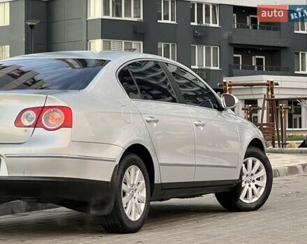 Серый Фольксваген Пассат, объемом двигателя 1.8 л и пробегом 163 тыс. км за 7650 $, фото 35 на Automoto.ua