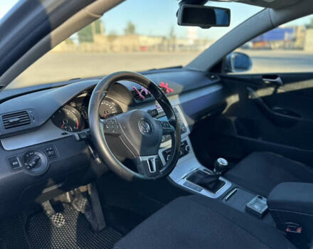 Серый Фольксваген Пассат, объемом двигателя 1.97 л и пробегом 294 тыс. км за 7400 $, фото 10 на Automoto.ua