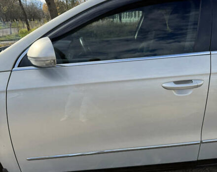 Фольксваген Пассат 2010 в Калуше на Automoto.ua Серый Фольксваген Пассат, объемом двигателя 2 л и пробегом 350 тыс. км за 6900 $, фото 4 на Automoto.ua