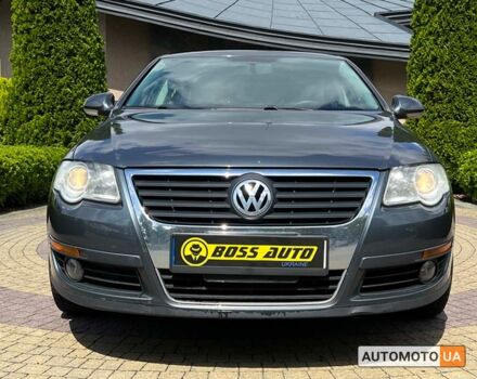 Серый Фольксваген Пассат, объемом двигателя 2 л и пробегом 175 тыс. км за 8700 $, фото 1 на Automoto.ua