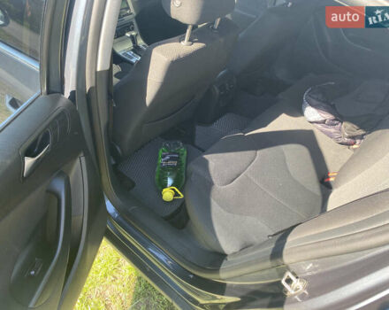 Серый Фольксваген Пассат, объемом двигателя 2 л и пробегом 262 тыс. км за 8600 $, фото 6 на Automoto.ua