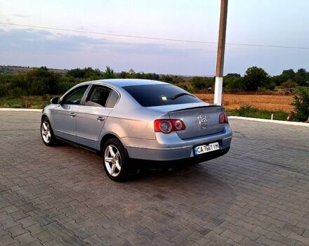 Серый Фольксваген Пассат, объемом двигателя 1.8 л и пробегом 280 тыс. км за 6000 $, фото 2 на Automoto.ua