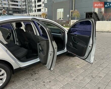 Серый Фольксваген Пассат, объемом двигателя 1.8 л и пробегом 163 тыс. км за 7650 $, фото 64 на Automoto.ua