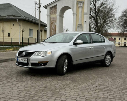 Серый Фольксваген Пассат, объемом двигателя 1.8 л и пробегом 277 тыс. км за 5000 $, фото 6 на Automoto.ua