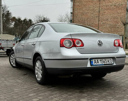 Серый Фольксваген Пассат, объемом двигателя 1.8 л и пробегом 277 тыс. км за 5000 $, фото 16 на Automoto.ua