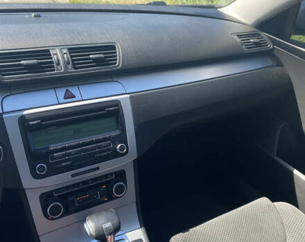 Серый Фольксваген Пассат, объемом двигателя 2 л и пробегом 262 тыс. км за 8600 $, фото 11 на Automoto.ua