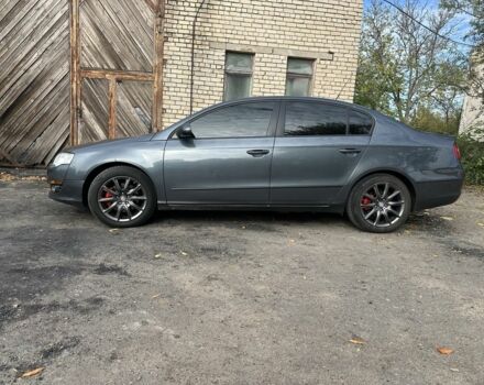 Серый Фольксваген Пассат, объемом двигателя 1.8 л и пробегом 238 тыс. км за 3800 $, фото 1 на Automoto.ua