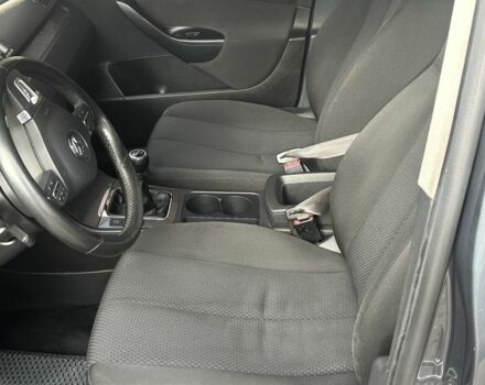 Серый Фольксваген Пассат, объемом двигателя 1.8 л и пробегом 238 тыс. км за 3800 $, фото 7 на Automoto.ua