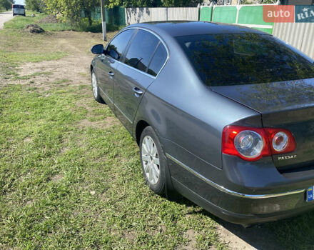 Серый Фольксваген Пассат, объемом двигателя 2 л и пробегом 262 тыс. км за 8600 $, фото 5 на Automoto.ua