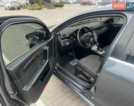 Серый Фольксваген Пассат, объемом двигателя 1.97 л и пробегом 339 тыс. км за 12899 $, фото 23 на Automoto.ua