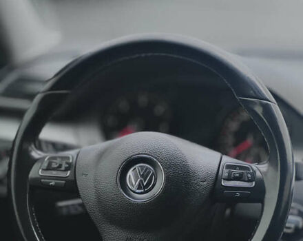 Серый Фольксваген Пассат, объемом двигателя 1.97 л и пробегом 238 тыс. км за 8700 $, фото 31 на Automoto.ua