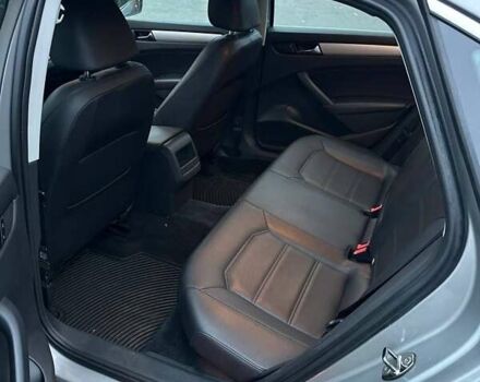 Сірий Фольксваген Пассат, об'ємом двигуна 2.48 л та пробігом 216 тис. км за 8250 $, фото 25 на Automoto.ua