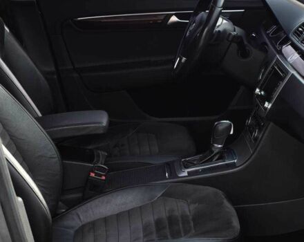 Серый Фольксваген Пассат, объемом двигателя 1.8 л и пробегом 186 тыс. км за 9490 $, фото 10 на Automoto.ua