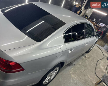 Серый Фольксваген Пассат, объемом двигателя 1.8 л и пробегом 160 тыс. км за 7800 $, фото 3 на Automoto.ua