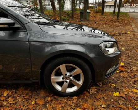 Серый Фольксваген Пассат, объемом двигателя 1.8 л и пробегом 174 тыс. км за 7990 $, фото 4 на Automoto.ua