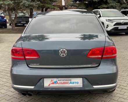 Серый Фольксваген Пассат, объемом двигателя 1.8 л и пробегом 186 тыс. км за 9900 $, фото 5 на Automoto.ua