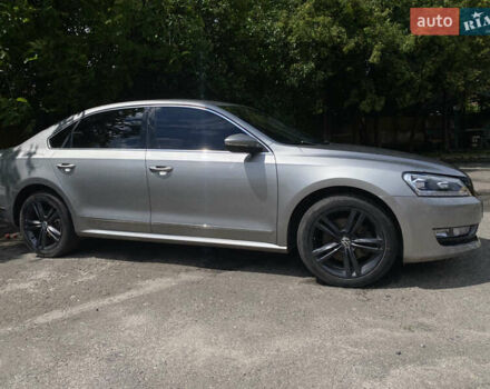 Серый Фольксваген Пассат, объемом двигателя 1.97 л и пробегом 129 тыс. км за 12999 $, фото 4 на Automoto.ua
