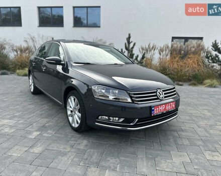 Серый Фольксваген Пассат, объемом двигателя 1.8 л и пробегом 214 тыс. км за 11900 $, фото 1 на Automoto.ua