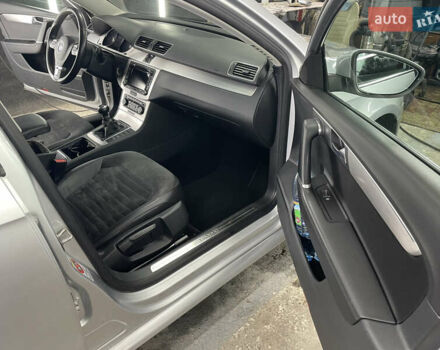 Серый Фольксваген Пассат, объемом двигателя 1.8 л и пробегом 160 тыс. км за 7800 $, фото 10 на Automoto.ua