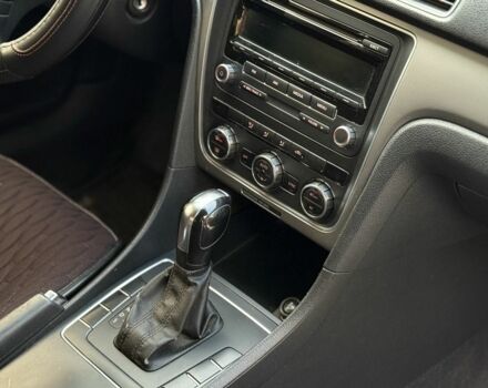 Серый Фольксваген Пассат, объемом двигателя 2.5 л и пробегом 220 тыс. км за 7500 $, фото 12 на Automoto.ua