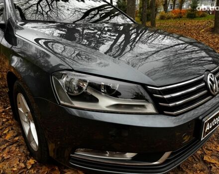 Серый Фольксваген Пассат, объемом двигателя 1.8 л и пробегом 174 тыс. км за 7990 $, фото 3 на Automoto.ua