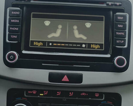 Серый Фольксваген Пассат, объемом двигателя 1.97 л и пробегом 238 тыс. км за 8700 $, фото 35 на Automoto.ua