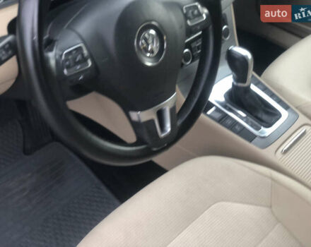 Серый Фольксваген Пассат, объемом двигателя 1.39 л и пробегом 224 тыс. км за 8350 $, фото 6 на Automoto.ua