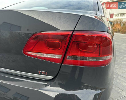 Серый Фольксваген Пассат, объемом двигателя 1.8 л и пробегом 214 тыс. км за 11900 $, фото 12 на Automoto.ua