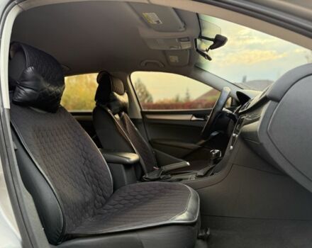 Серый Фольксваген Пассат, объемом двигателя 2.5 л и пробегом 220 тыс. км за 7500 $, фото 11 на Automoto.ua