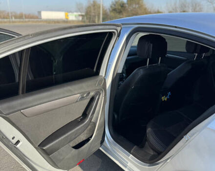 Серый Фольксваген Пассат, объемом двигателя 1.97 л и пробегом 277 тыс. км за 9200 $, фото 7 на Automoto.ua