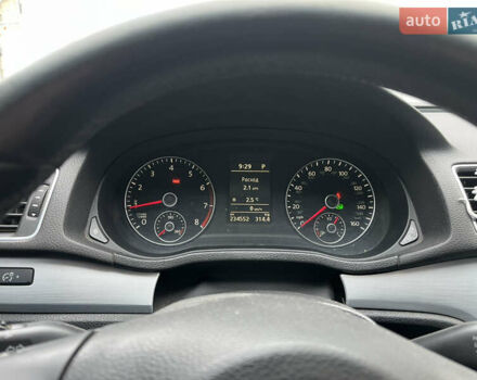 Серый Фольксваген Пассат, объемом двигателя 2.5 л и пробегом 234 тыс. км за 9600 $, фото 11 на Automoto.ua