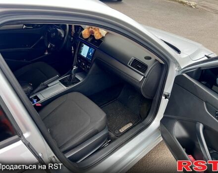 Серый Фольксваген Пассат, объемом двигателя 2.5 л и пробегом 309 тыс. км за 8200 $, фото 11 на Automoto.ua