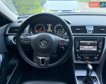 Серый Фольксваген Пассат, объемом двигателя 2.5 л и пробегом 250 тыс. км за 9200 $, фото 16 на Automoto.ua