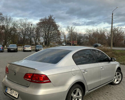 Серый Фольксваген Пассат, объемом двигателя 1.8 л и пробегом 205 тыс. км за 8500 $, фото 3 на Automoto.ua