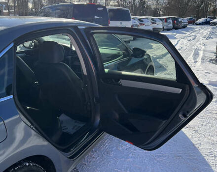 Сірий Фольксваген Пассат, об'ємом двигуна 2.5 л та пробігом 223 тис. км за 9800 $, фото 18 на Automoto.ua